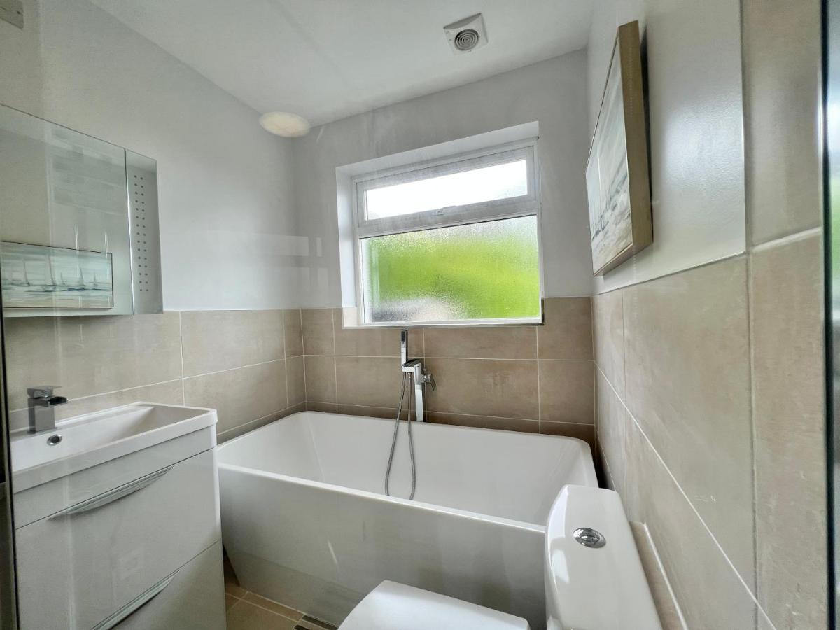 Incredible Views In Dartmouth With Parking And Ev Charger Villa Exterior photo