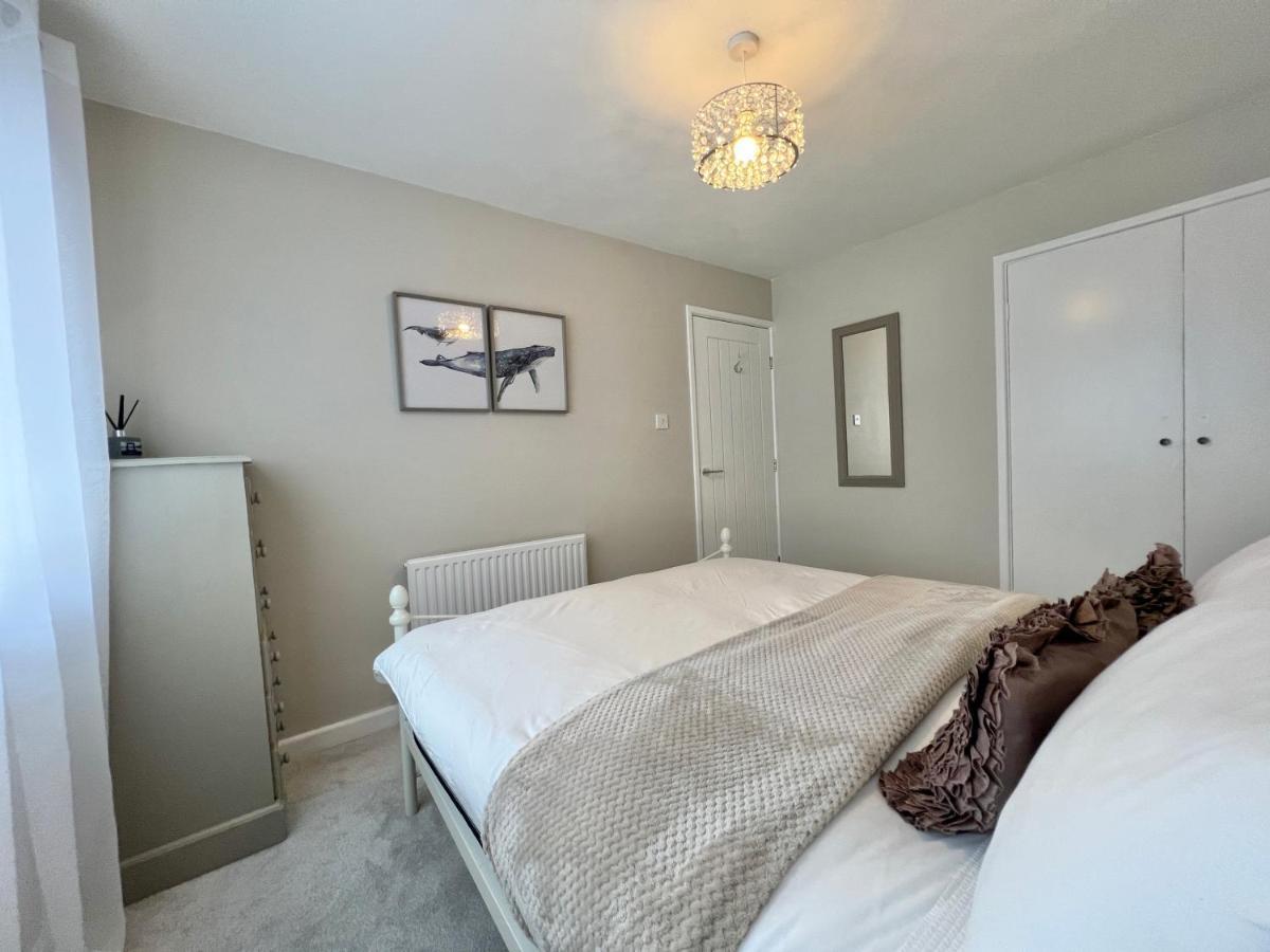 Incredible Views In Dartmouth With Parking And Ev Charger Villa Exterior photo